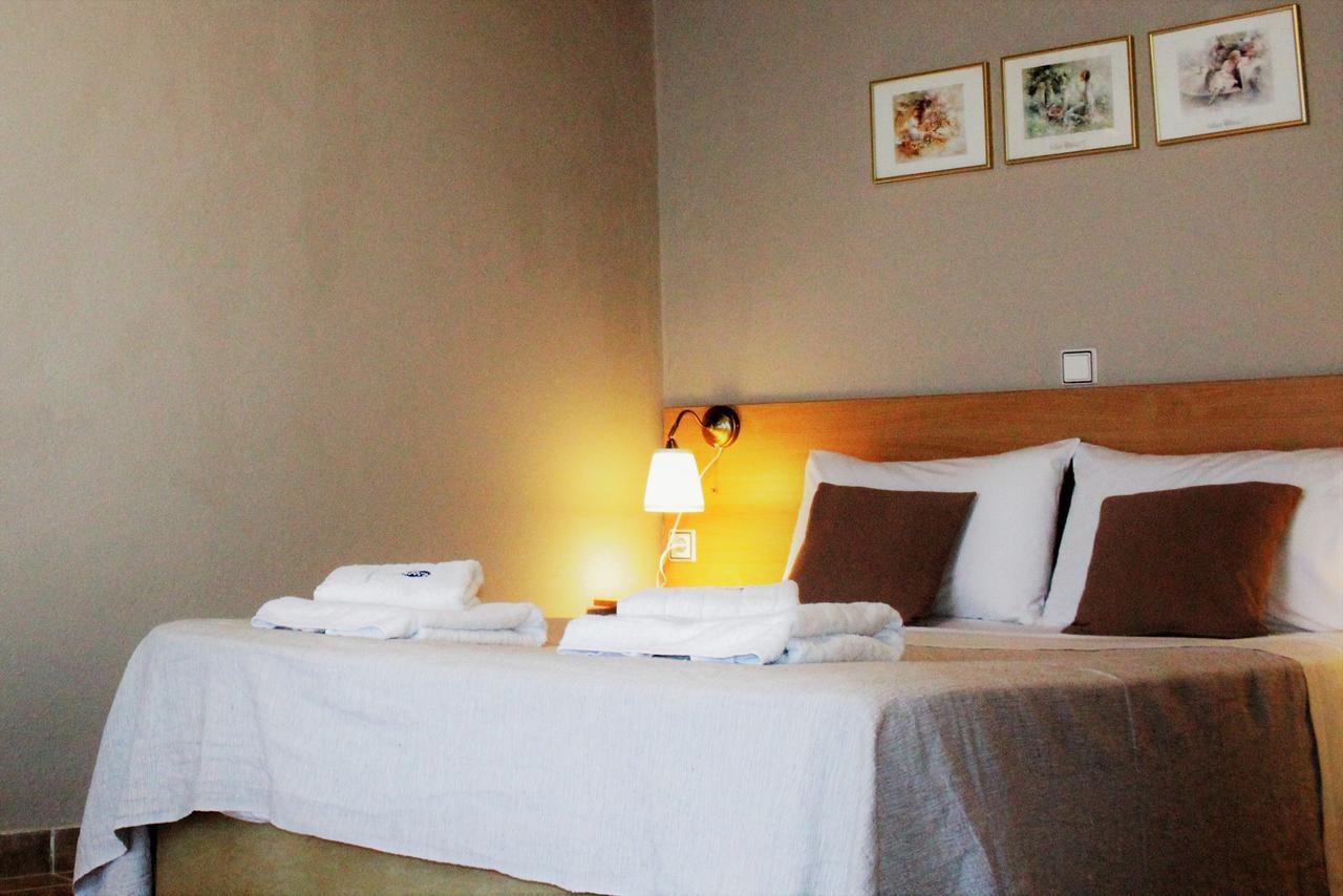 Mirthios Felicity Apartment ปลาเกียส ภายนอก รูปภาพ